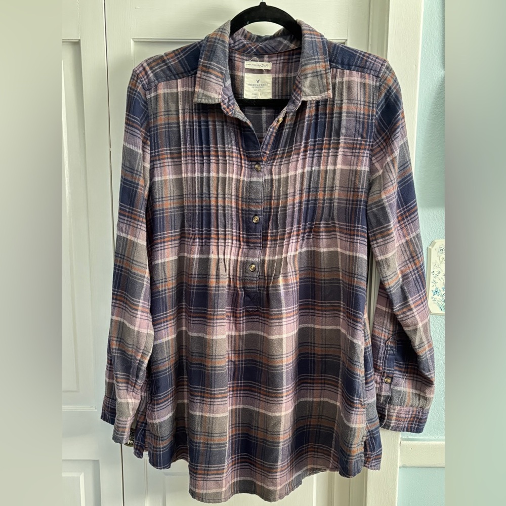 American Eagle Outfitters Blue and Pink Plaid Button-Down Shirt Lg